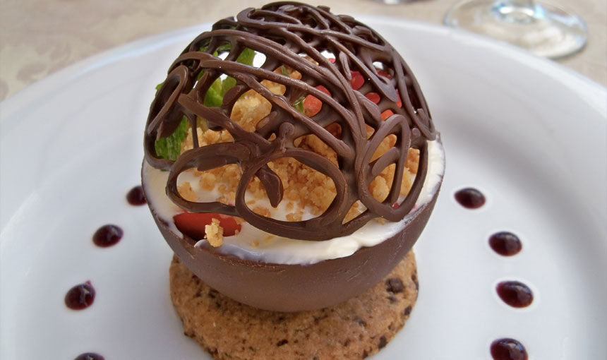chocolate-fruit-dome